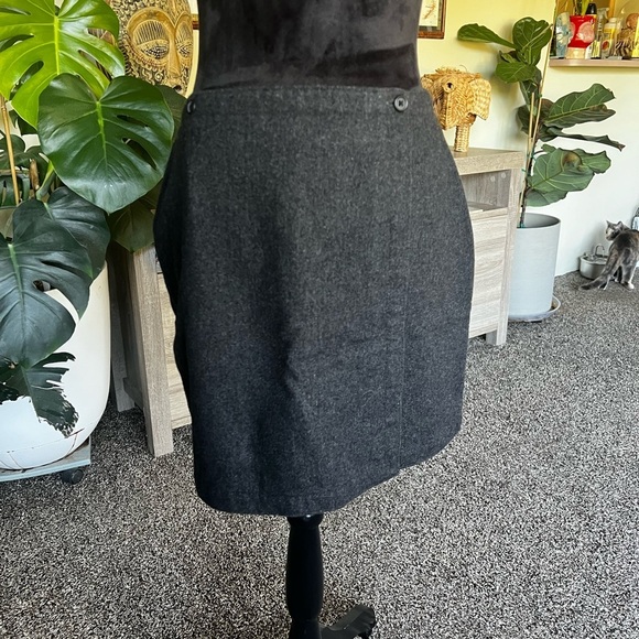 GAP Dresses & Skirts - GAP Dark Gray Mini Skirt